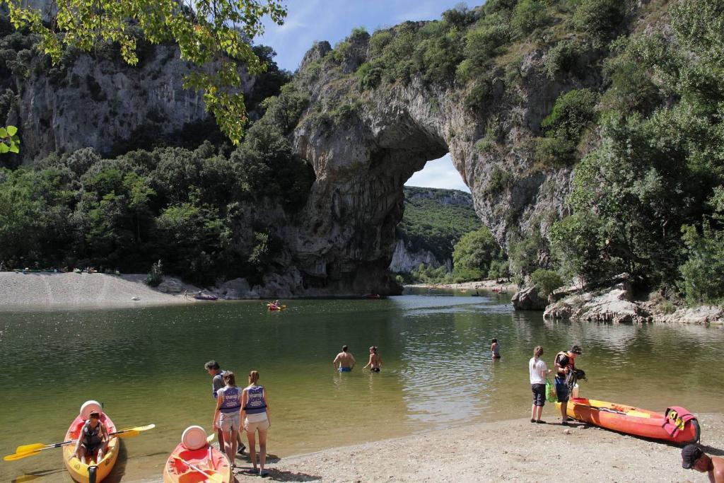Le Mas Du Ruisseau Bellegarde  Zewnętrze zdjęcie